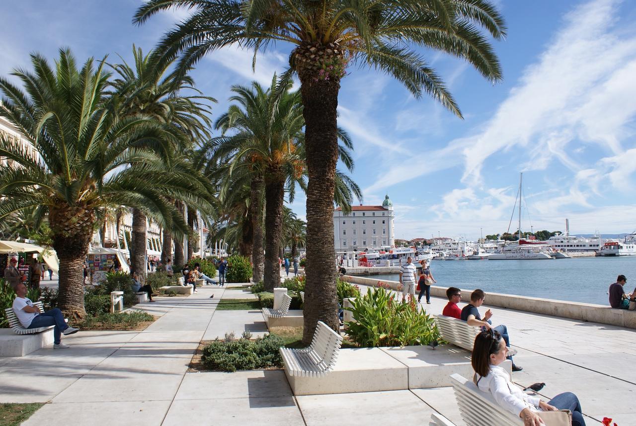 A Quiet Apartment With Balcony In Split Exterior photo