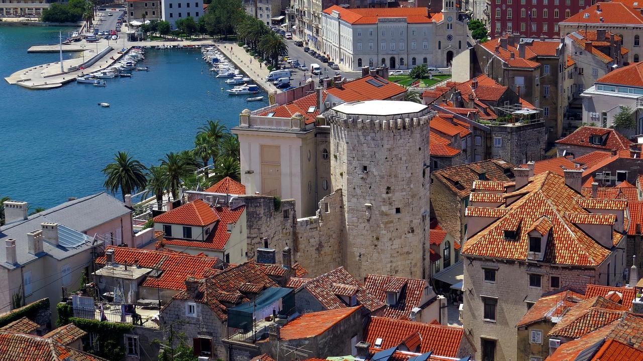 A Quiet Apartment With Balcony In Split Exterior photo