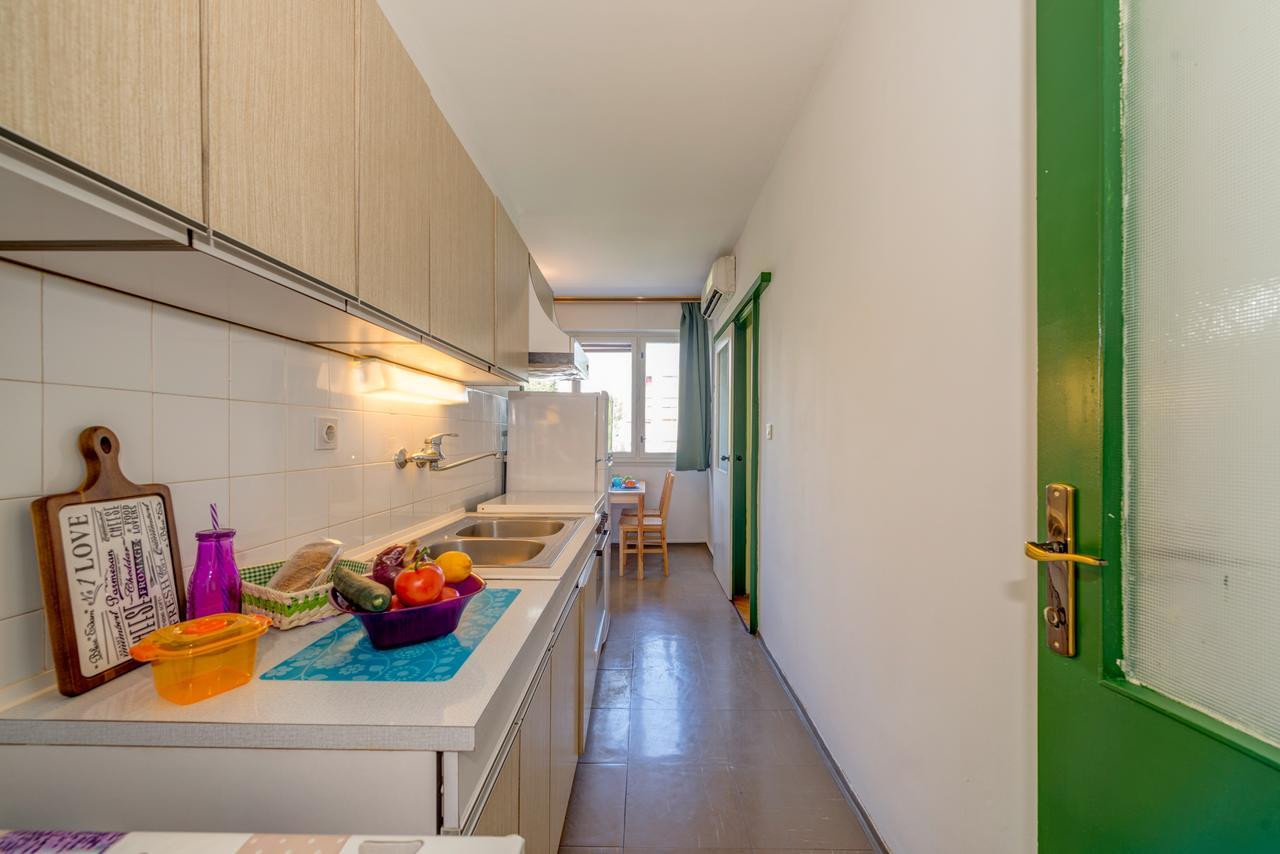 A Quiet Apartment With Balcony In Split Exterior photo
