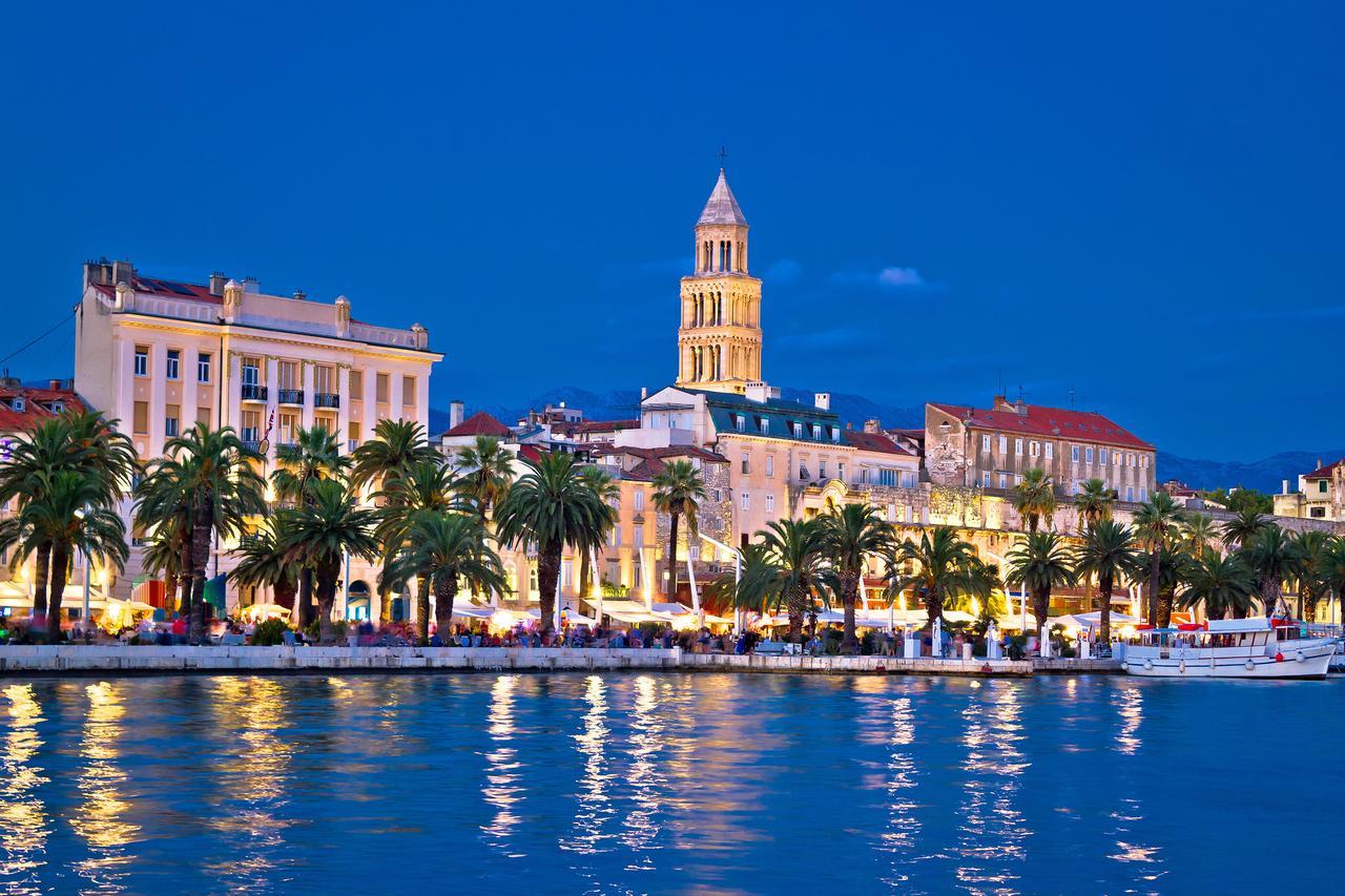 A Quiet Apartment With Balcony In Split Exterior photo